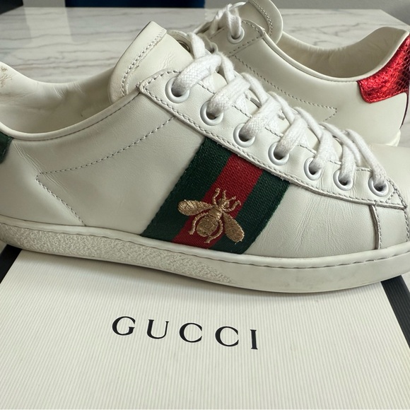 Women's Gucci Ace sneaker with bee - Picture 5 of 6